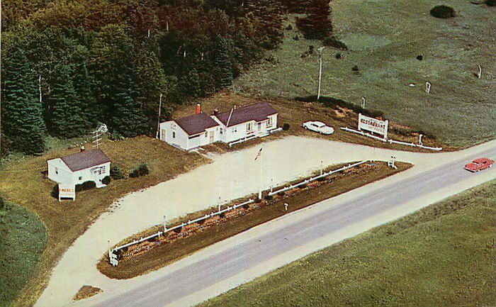 The Checker Restaurant - Old Postcard Photo